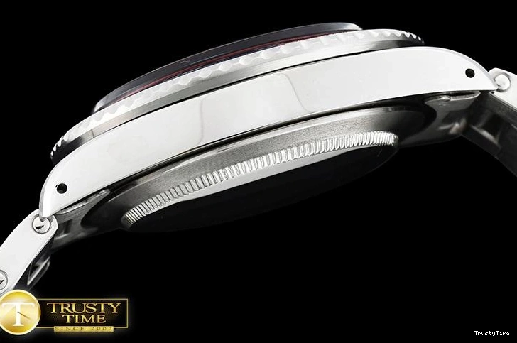 0707 Trendsetting ROLGMT122D – GMT Master 966